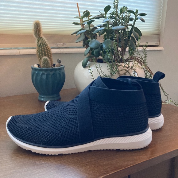 Eileen Fisher Shoes - Eileen Fisher Zing Slip-on Sneaker- W9